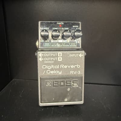BOSS - RV-3 | Digital Reverb/Delay