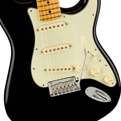 Fender American Professional II Stratocaster Maple Fingerboard Electric Guitar - Black-Black image 4