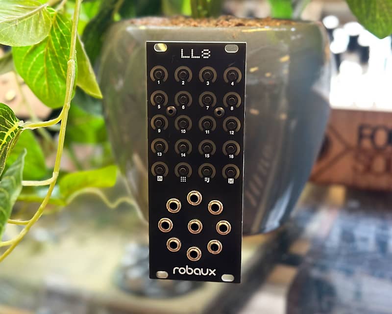 Robaux LL8