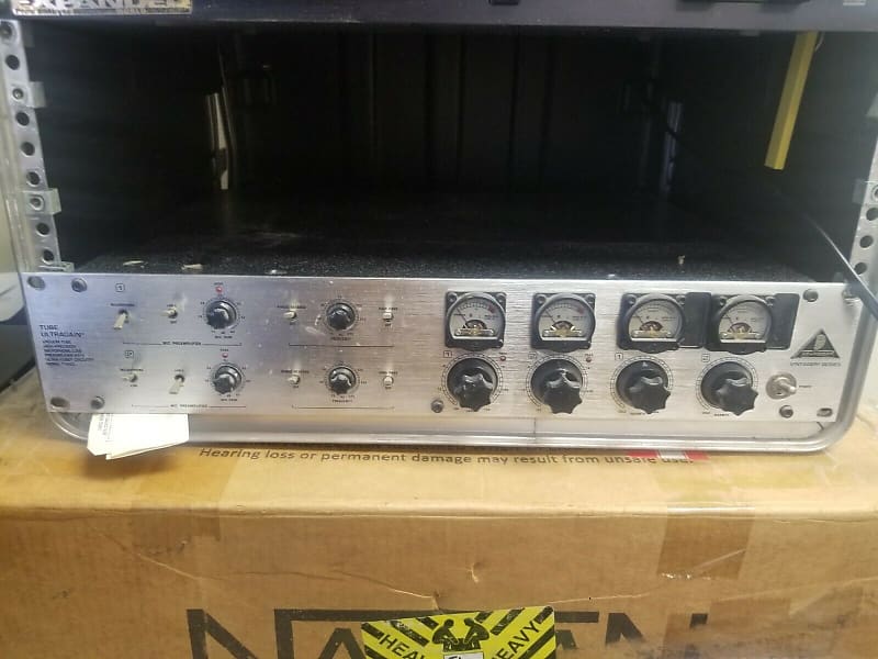 Behringer T1953 Tube UltraGain Mic Line PreAmplifier PreAmp Reverb