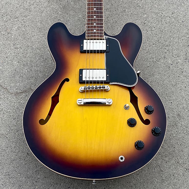 2011 Gibson Custom Shop ES-335 Vintage Sunburst W/Case | Reverb