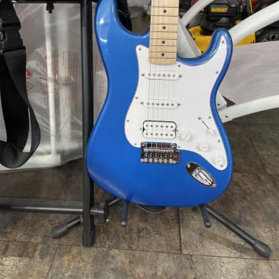 Squier Stratocaster Right-Handed Pacific Blue image 1