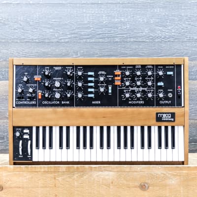Moog Minimoog Model D Reissue 44-Key Analog Monophonic Synthesizer w/Case #1355