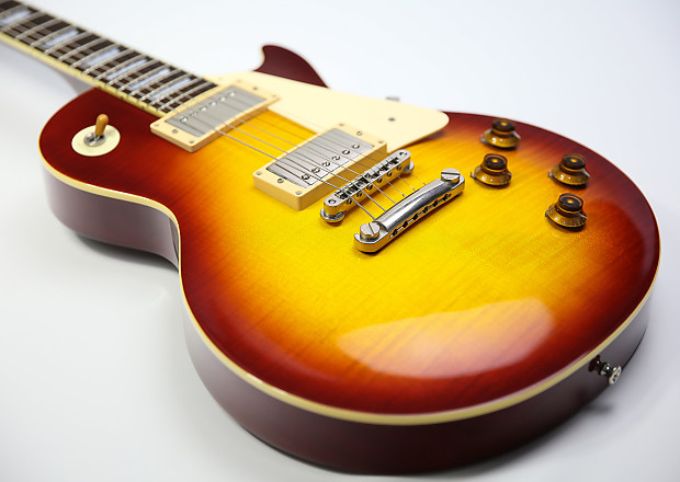 Tokai LS-70 Japanese Love Rock Cherry Sunburst & Hard Case