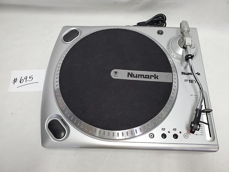 Numark TT1610 ターンテーブル シルバー Numark TT1610 Belt Drive DJ Manual Turntable Silver 33rpm +
