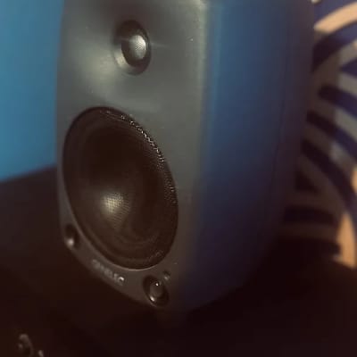 Genelec 8030A 5" Powered Nearfield Studio Monitor (Pair) 2005 - 2013 - Gray image 11
