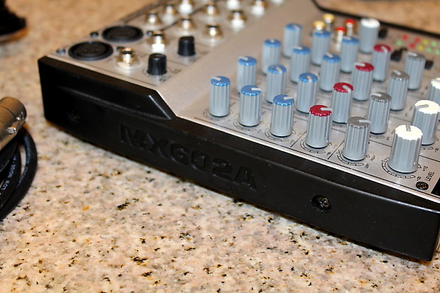 EUROPACK MX 602A アナログミキサー Behringer Eurorack MX 602A Ultra-low Noise Design Mixer