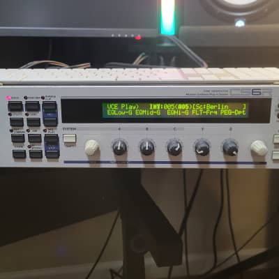Yamaha CS6R Synthesizer with PLG150-AN Analog Plug-In Board