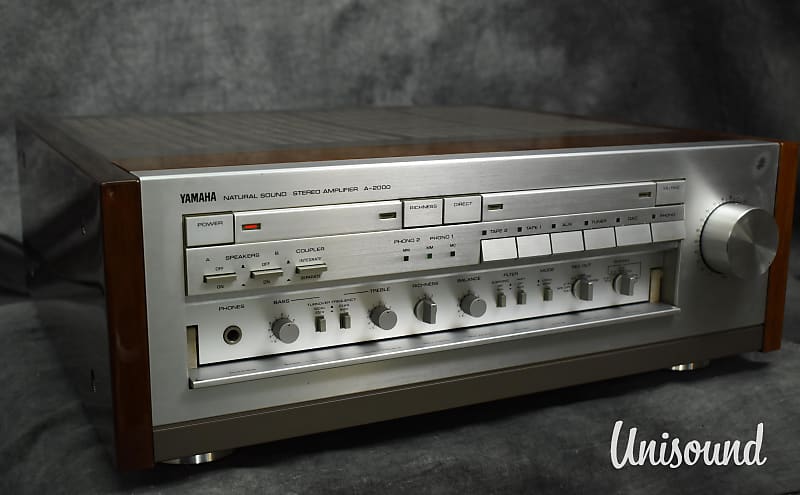 Yamaha A-2000 Natural Sound Stereo Amplifier in Very Good Condition