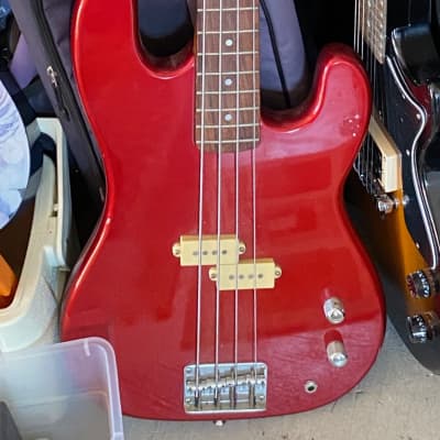 Hondo Fame Series 8200 Electric Bass 1980's for sale
