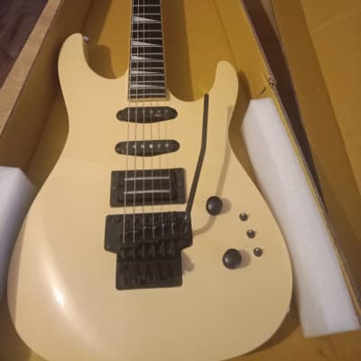 Cort Performer Series Soloist 1980's - White | Reverb Cort Performer Series Soloist 1980's - White | Reverb
