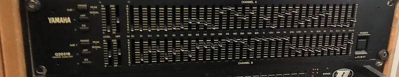 Yamaha Q2031B Equalizer Modèle d'exposition | Reverb