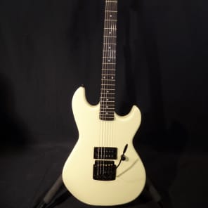 G L Tribute Rampage Jerry Cantrell Signature Electric Guitar NEW
