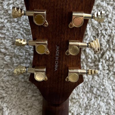 D'Angelico DAED500VSB2GP Bowery Dreadnought CE 6 String Guitar -Vintage Sunburst image 8