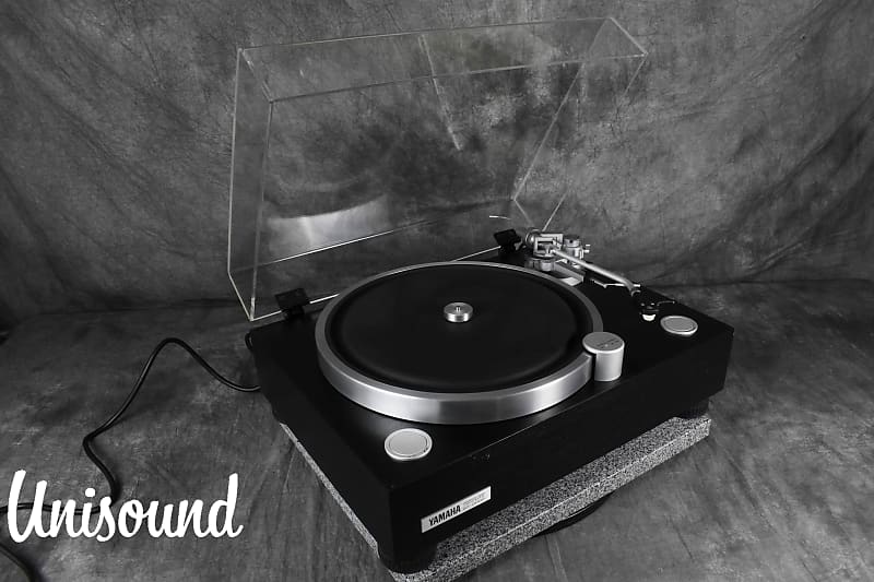 Yamaha GT 2000 NS Series Record Player Turntable In Very Good Condition