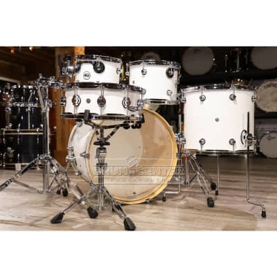 DW Design 5pc Drum Set w/22bd Gloss White image 3
