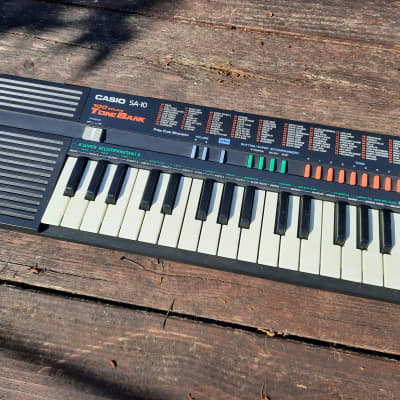Casio SA-10 80s keyboard