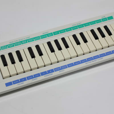 Vintage Yamaha PSS 20 PSS20 Mini Synthesizer Keyboard Portasound