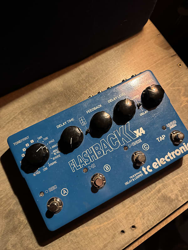 TC Electronic Flashback X4 Delay and Looper Pedal | Reverb