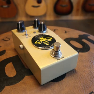 ギター Fulltone Custom Shop QUEEN BEE Queen Bee – Fulltone USA