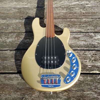 1988 Ernie Ball Music Man Stingray 3EQ Vintage 4H 4 H Active