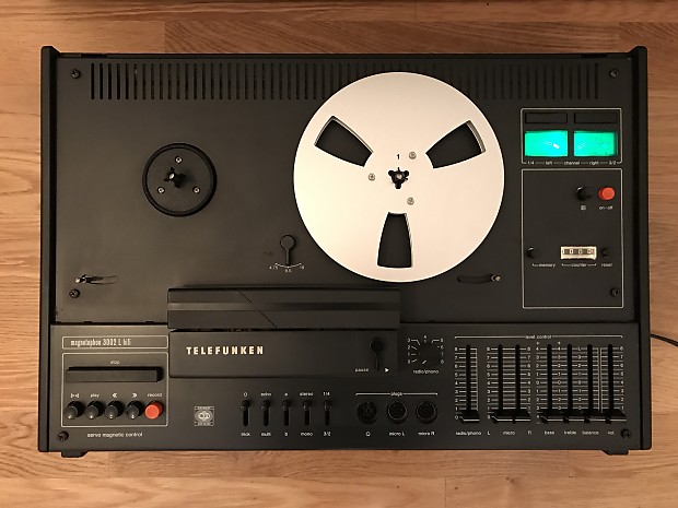 TELEFUNKEN magnetophon 3002 L hifi - reel to reel tape recorder - vintage -  Made in Germany !