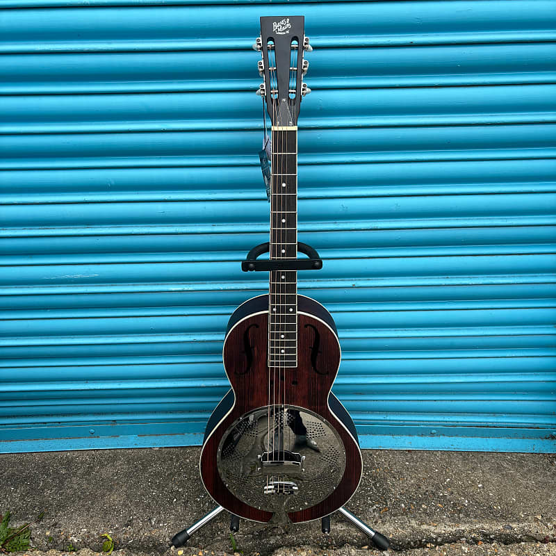 Barnes and Mullins Resonator Guitar Reverb UK