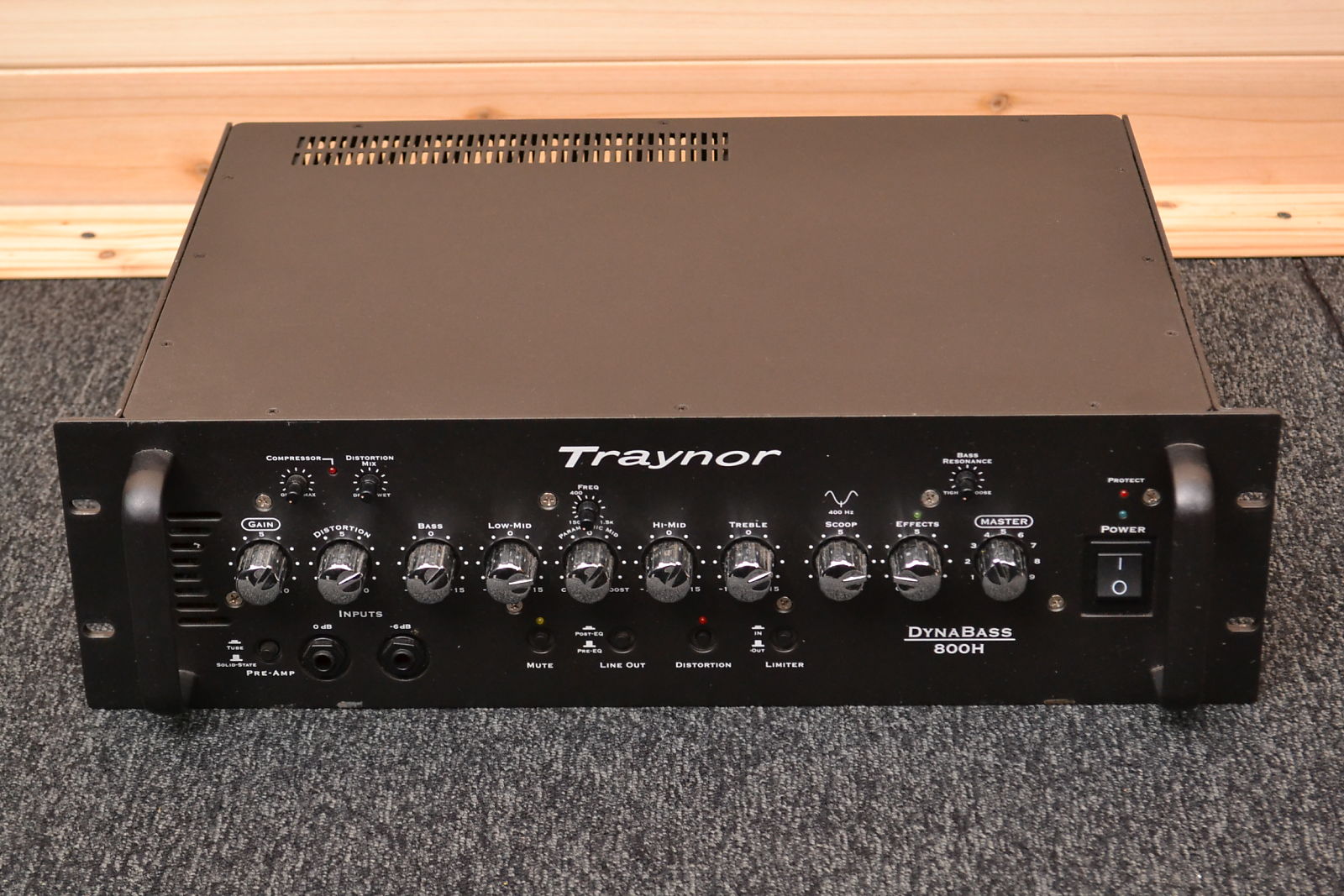 Traynor DynaBass 800H 800-Watt Bass Amp Head | Reverb