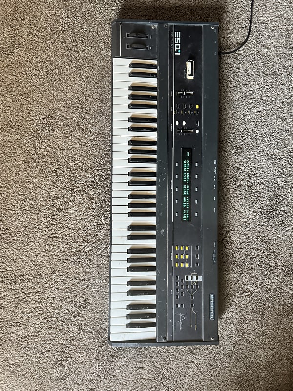 Ensoniq ESQ-1 Wave Synthesizer | Reverb