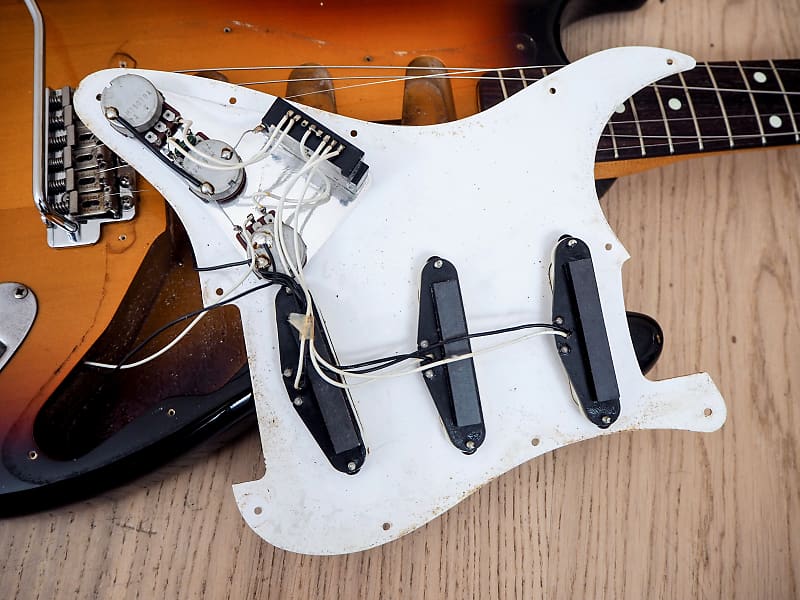 1987 Squier by Fender '62 Stratocaster Electric Guitar