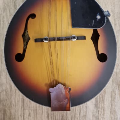 Ozark 2071 arched top 'A' Style Mandolin in Sunburst image 4