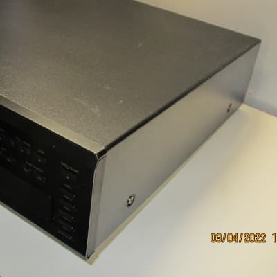 Denon Model DVM-1800 5 Disc Changer - Audio CD's and DVD's  -  w 24-bit, 96-kHz D/A Audio Converter image 10