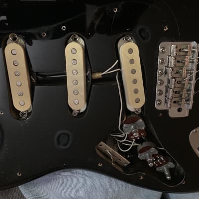 Left Handed 1985 Fender Stratocaster E Serial ST-362 Fugigen image 9