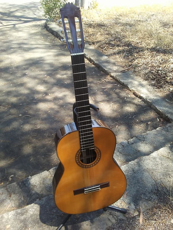 Hiroshi Tamura P60 Classical Guitar 1981. New set up. Action