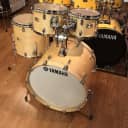 Yamaha Tour Custom Maple Butterscotch Satin 4 Pc Drum Set TMP2F4 w/22" Bass