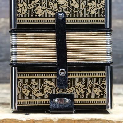 Hohner Vienna 1-Row 4-Bass 10-Button "A" Gold Brand Diatonic Accordion w/Box image 5