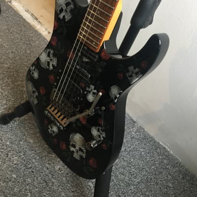 ESP LTD スカルローズ　M-200SR エレキギター ESP LTD M200SR Skull & Roses w/OHSC