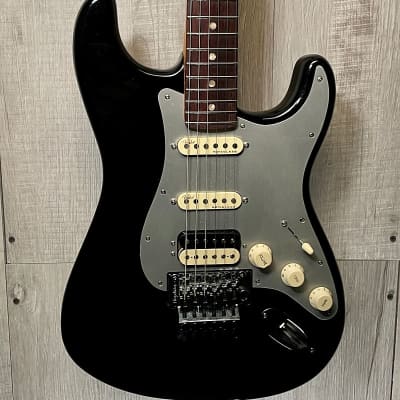 Fender 2021 Fender Ultra Luxe Stratocaster Mystic Black w/case TSS1825 2021 - Mystic Bllack for sale