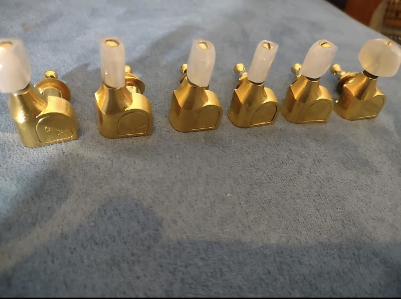 Fender  Elite gold pearl tuners  - Gold  SRV / John Mayer image 1
