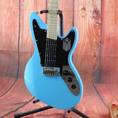 Dream Studios | Maverick Guitar - Lake Placid Blue image 2