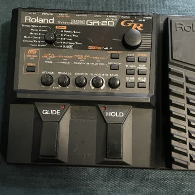 Roland GR-20 Guitar Synthesizer