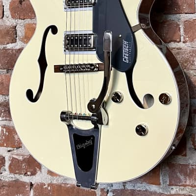 Gretsch G5420T Electromatic Classic Hollowbody Single-cut Electric Guitar with Bigsby - Two-tone Vintage White/London Grey image 1