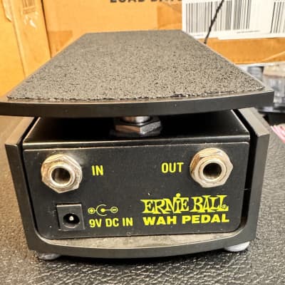 ERNIE BALL 6185 WAH PEDAL アーニーボール ワウペダル Ernie Ball 6185 Wah Guitar Effects Pedal - What To Know