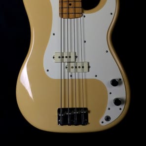 Fender P-bass 1983 Cream/off White P Bass image 4