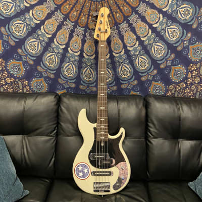 Yamaha BB2025X Early 2010 s Vintage White Reverb