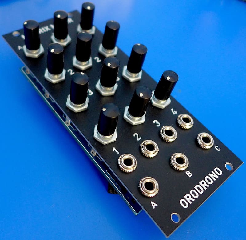 Orodrono 4x3 Eurorack Matrix Mixer Reverb