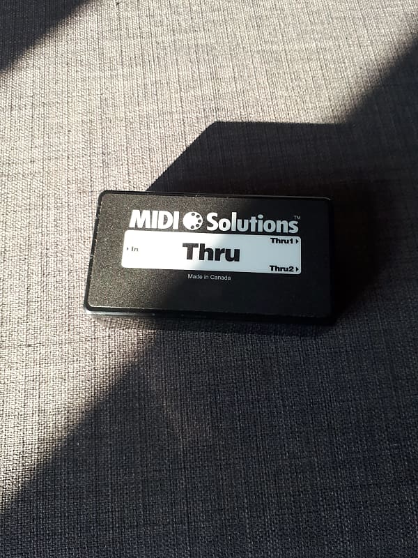 MIDI Solutions Thru 2010s black image 1