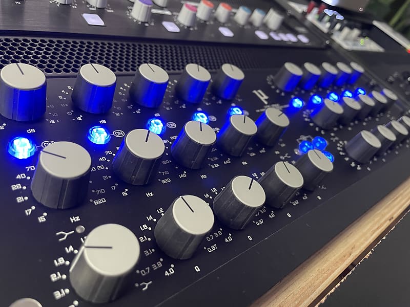 Custom Audio Germany HDE250A Mastering Equalizer with Reverb