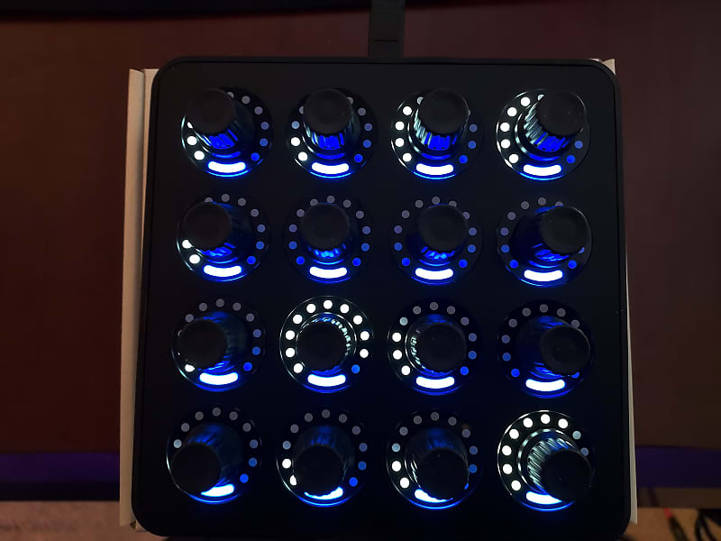 DJ Techtools Midi Fighter Twister black – United States