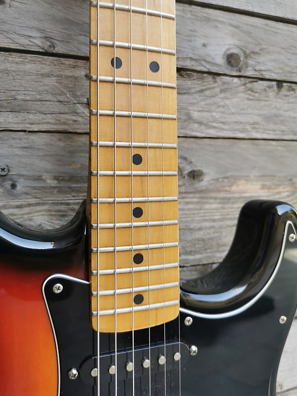 RIF 1039 Fender Stratocaster Made in Mexico MIM 1995 Special RIF 1039 Fender Stratocaster Made in Mexico MIM 1995 Special